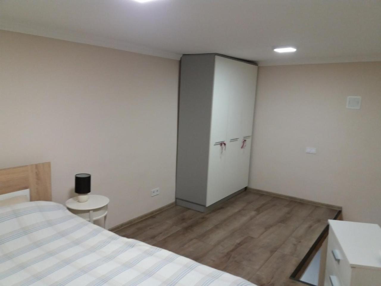 Marka Vovchka Apaartment Lviv Exterior foto